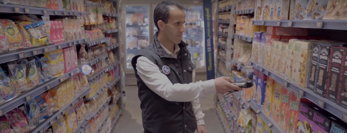 Carrefour-case-study-header_1196x459_dark <span class="highlight">CARREFOUR Google Data Lab</span> Using AI to drive value in store based on the AI Factory’s operating model of Artefact