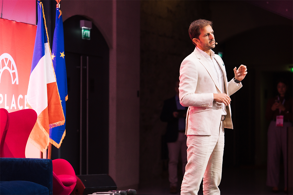 15. AI in Financial Services_ Key Market Trends and Insights Opening Speech: AI in Financial Services: Key Market Trends and Insights for 2024 by ARTEFACT